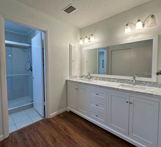 2517 GLEBE FARM CLOSE H-2, Sarasota, FL 34235