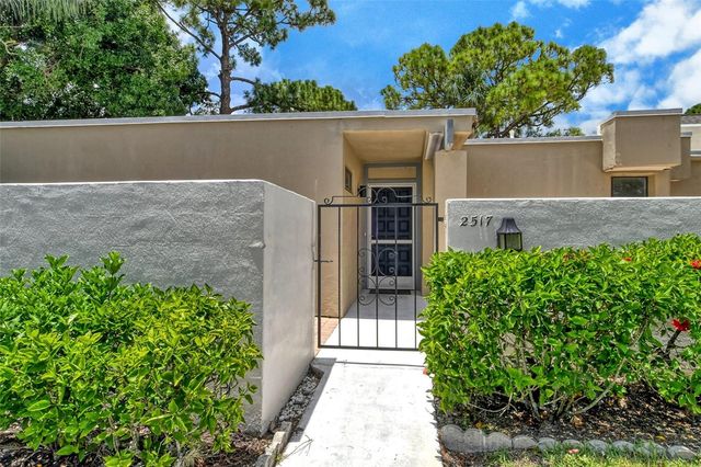 2517 GLEBE FARM CLOSE H-2, Sarasota, FL 34235