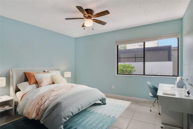 2517 GLEBE FARM CLOSE H-2, Sarasota, FL 34235