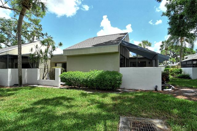 2517 GLEBE FARM CLOSE H-2, Sarasota, FL 34235