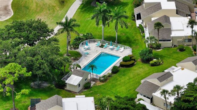 2517 GLEBE FARM CLOSE H-2, Sarasota, FL 34235