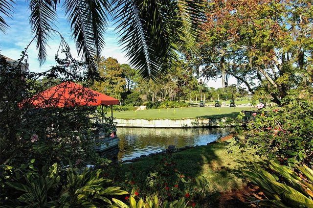 2517 GLEBE FARM CLOSE H-2, Sarasota, FL 34235