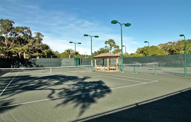 2517 GLEBE FARM CLOSE H-2, Sarasota, FL 34235