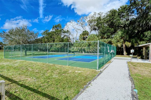 2517 GLEBE FARM CLOSE H-2, Sarasota, FL 34235