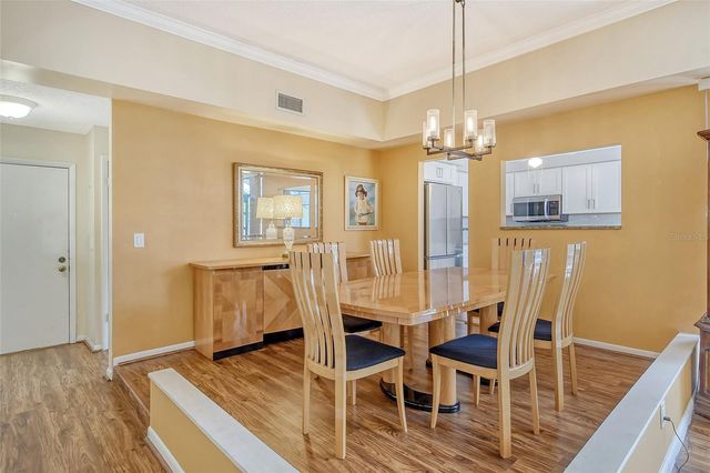 2517 GLEBE FARM CLOSE H-2, Sarasota, FL 34235
