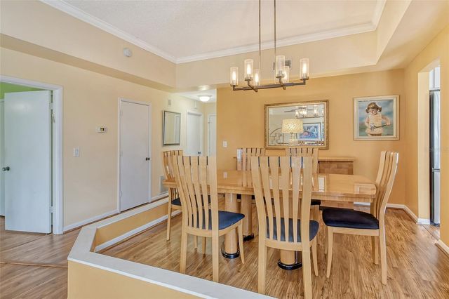 2517 GLEBE FARM CLOSE H-2, Sarasota, FL 34235