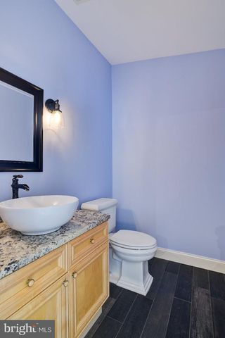 12198 CHANCERY STATION CIR, Reston, VA 20190