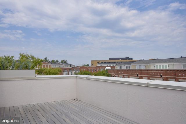 12198 CHANCERY STATION CIR, Reston, VA 20190