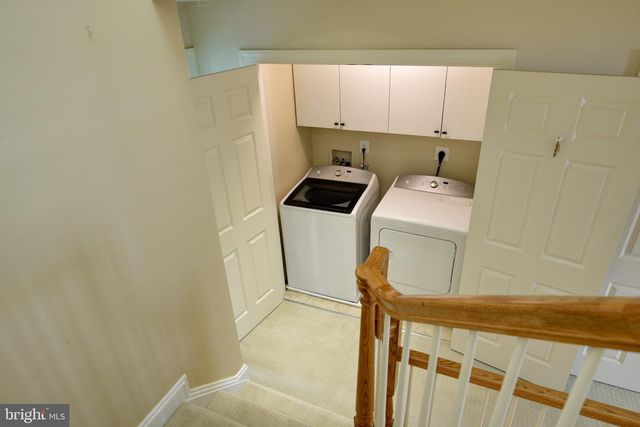 12198 CHANCERY STATION CIR, Reston, VA 20190