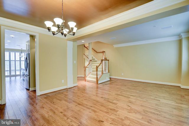 12198 CHANCERY STATION CIR, Reston, VA 20190
