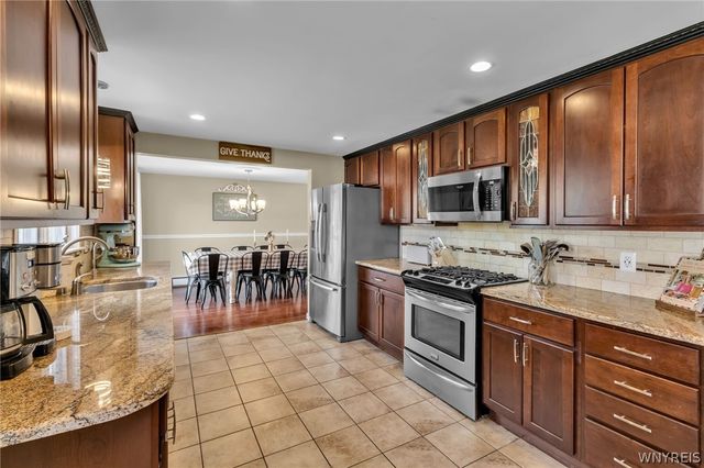 79 Hemlock Drive, West Seneca, NY 14224