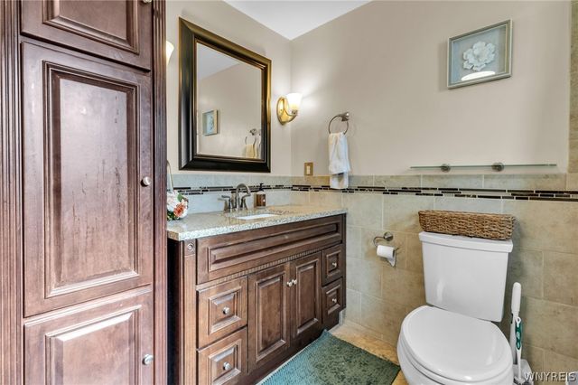 79 Hemlock Drive, West Seneca, NY 14224