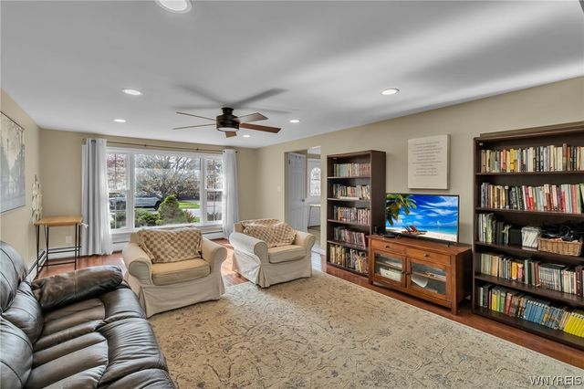 79 Hemlock Drive, West Seneca, NY 14224