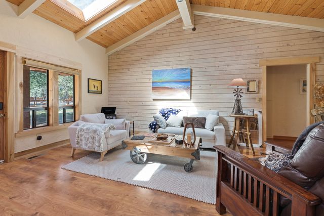 14850 Stagecoach, Sisters, OR 97759