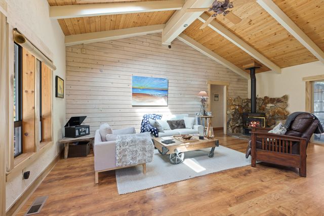 14850 Stagecoach, Sisters, OR 97759