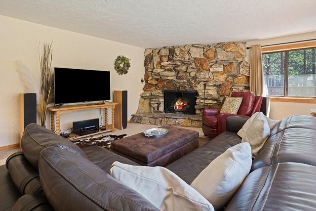 14850 Stagecoach, Sisters, OR 97759