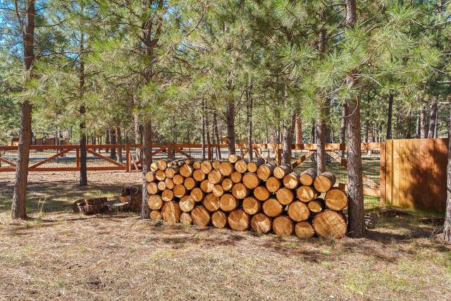 14850 Stagecoach, Sisters, OR 97759