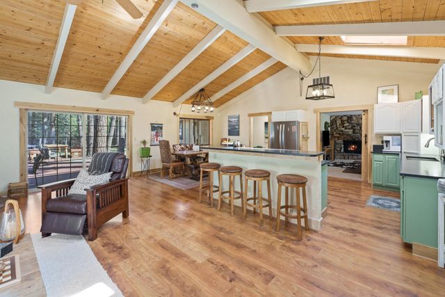 14850 Stagecoach, Sisters, OR 97759