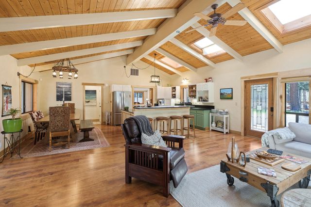 14850 Stagecoach, Sisters, OR 97759