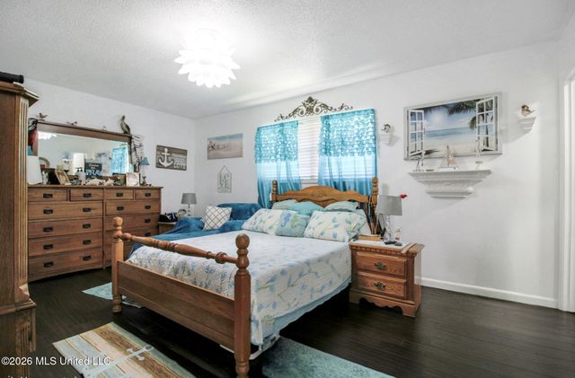 15214 Hamilton Street, Gulfport, MS 39503