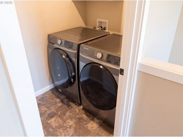 4230 SAGECREST Dr, Albany, OR 97322