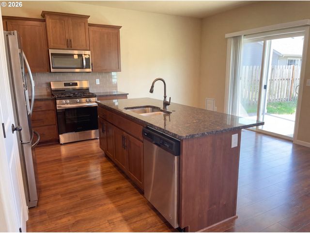 4230 SAGECREST Dr, Albany, OR 97322