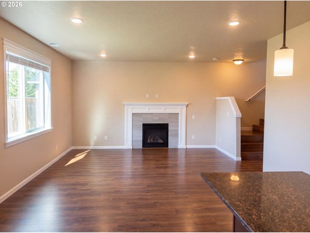 4230 SAGECREST Dr, Albany, OR 97322