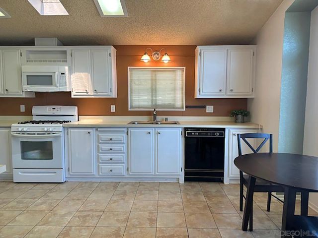 3462 Don Ortega Drive, Carlsbad, CA 92010