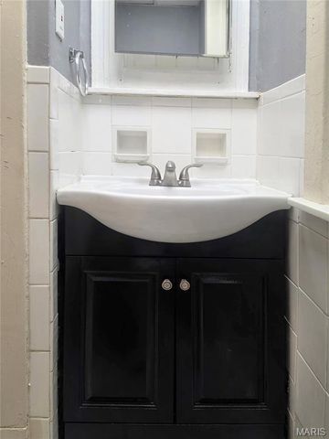 3651 Winnebago Street, St Louis, MO 63116