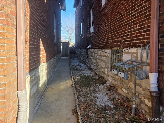 3651 Winnebago Street, St Louis, MO 63116