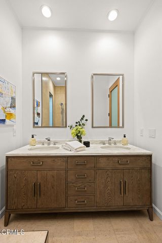 10747 Valleyheart Drive, Studio City, CA 91604