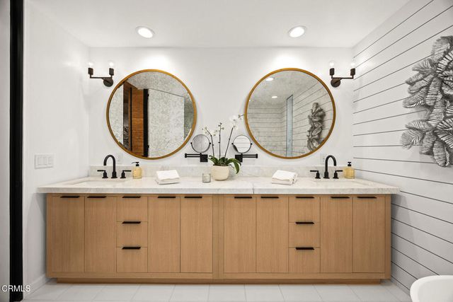 10747 Valleyheart Drive, Studio City, CA 91604