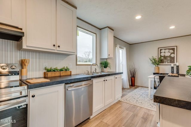 935 Milburnton Road, Limestone, TN 37681