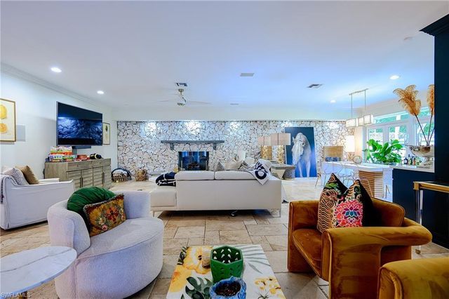 2760 70th ST SW, Naples, FL 34105