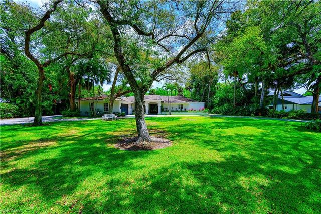 2760 70th ST SW, Naples, FL 34105