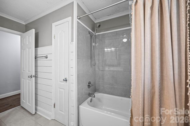 903 E Iredell Avenue, Mooresville, NC 28115