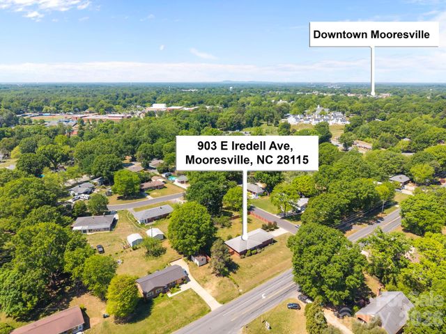 903 E Iredell Avenue, Mooresville, NC 28115