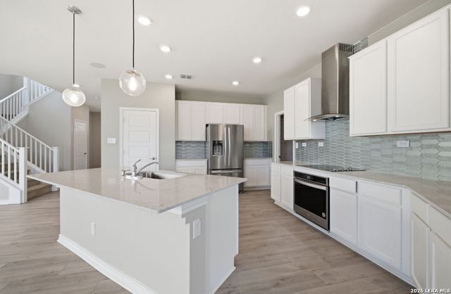 118 E Granite Shoals, Boerne, TX 78006