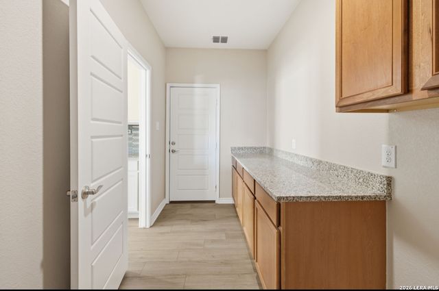 118 E Granite Shoals, Boerne, TX 78006