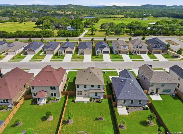 118 E Granite Shoals, Boerne, TX 78006