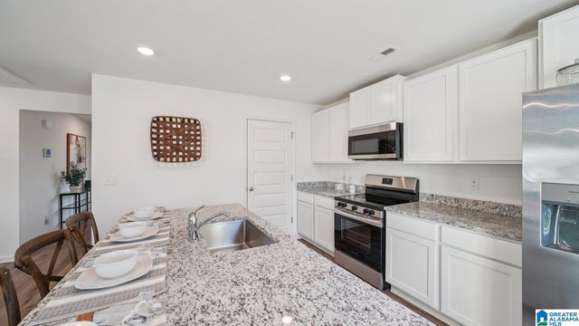 3838 HERITAGE CREST DRIVE, Bessemer, AL 35023
