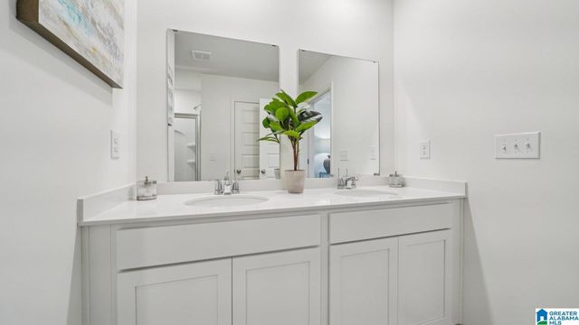 3838 HERITAGE CREST DRIVE, Bessemer, AL 35023
