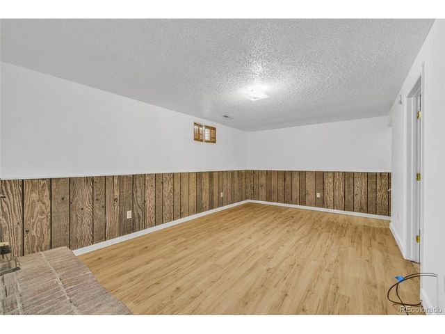 15949 E Brunswick Dr, Aurora, CO 80013