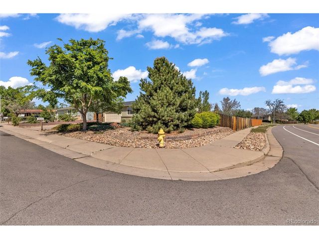 15949 E Brunswick Dr, Aurora, CO 80013