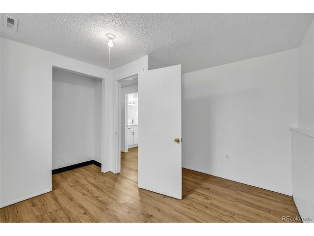 15949 E Brunswick Dr, Aurora, CO 80013