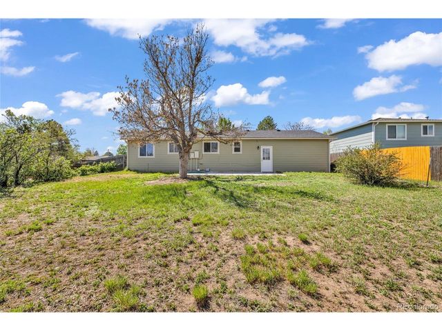 15949 E Brunswick Dr, Aurora, CO 80013