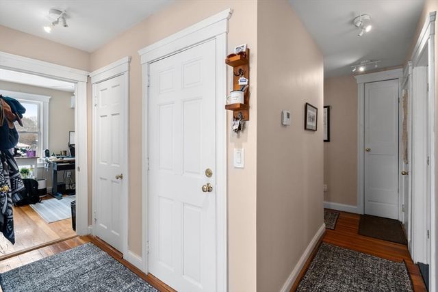 61 Cummins Hwy 3, Boston, MA 02131