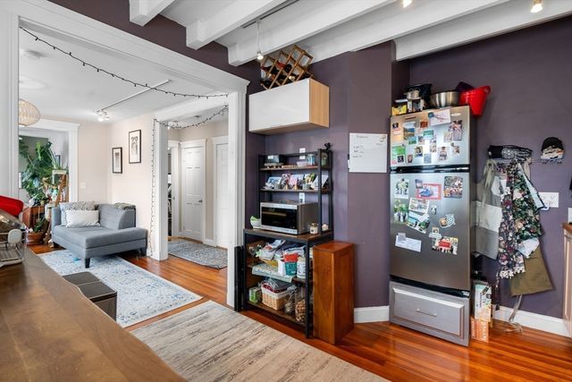 61 Cummins Hwy 3, Boston, MA 02131