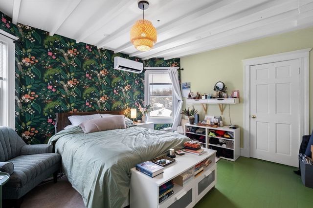 61 Cummins Hwy 3, Boston, MA 02131