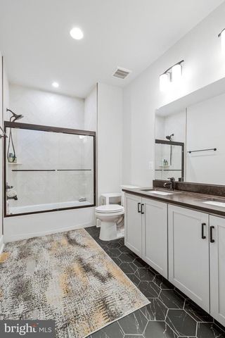 6930 SILVER LINDEN ST, Bethesda, MD 20817